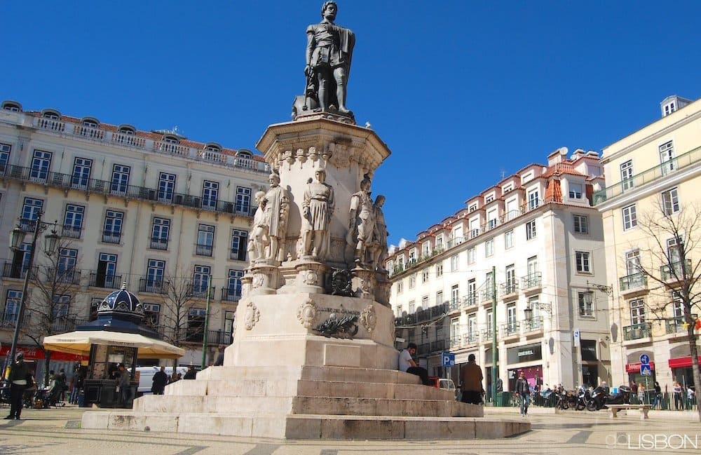 Praça Luís de Camões en Lisboa